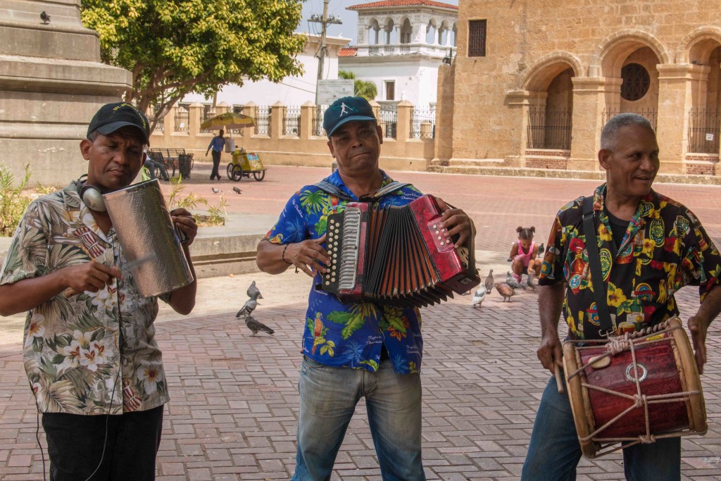 Dominicaanse Republiek-Santo Domingo-hoofdstad-koloniale centrum-muzikanten
