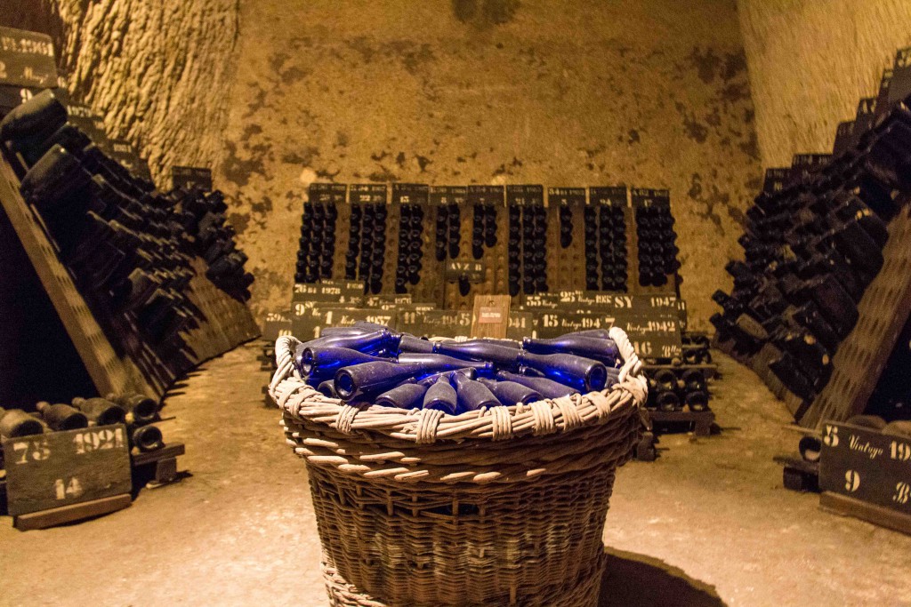Champagne-Frankrijk-wijngaarden-Epernay-Pommery-kunst-champagnekelder